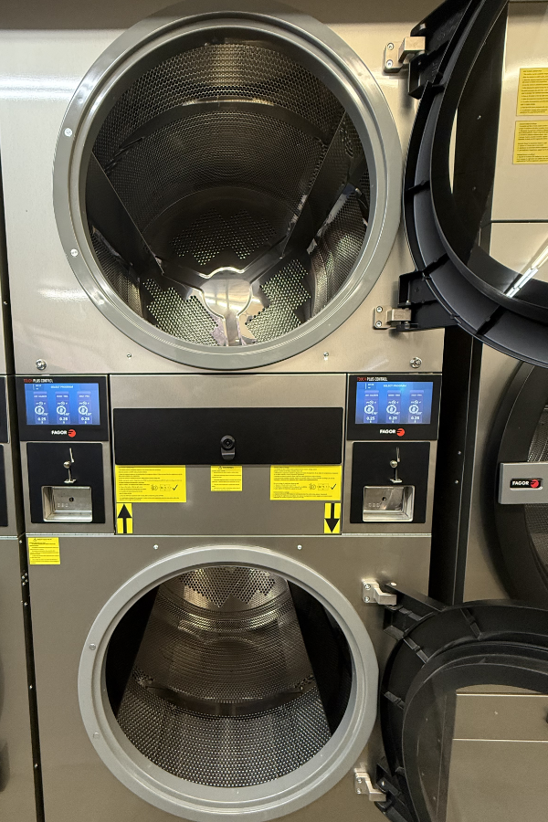 Satcking Dryers 600X900